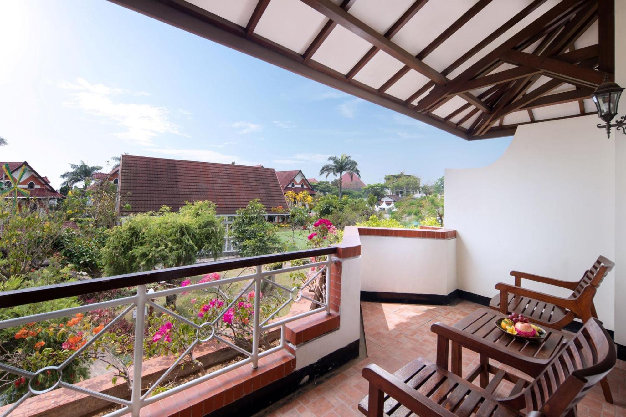 Royal Hotel And Villa Batu Batu  Eksteriør billede